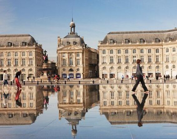 2-Hour Walking Tour of the City’s Iconic Sights and History - Key things you’ll get from this Bordeaux highlights walk