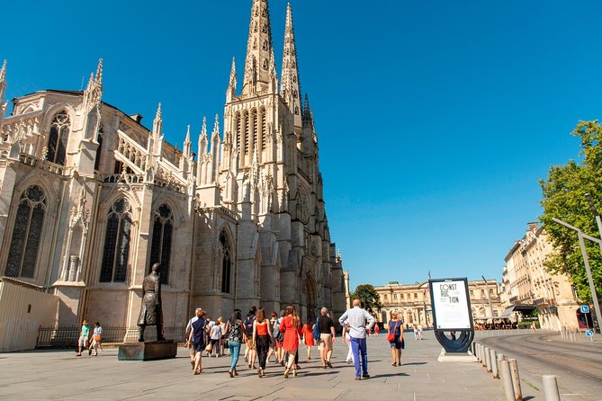 2-Hour Walking Tour of the City’s Iconic Sights and History - Rue Sainte-Catherine: your walking shortcut through Bordeaux’s pedestrian heart