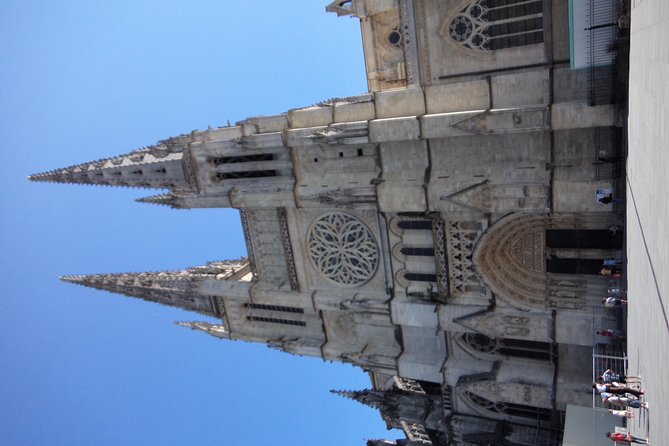 2 hours - Bordeaux Private tour with a native guide - Meeting at Cathédrale Saint-André: Start Where the City Starts