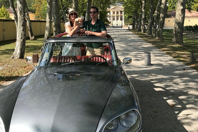 3H private city tour of Bordeaux and vineyard in a Citroën DS - A note on guides: why the hosting style matters