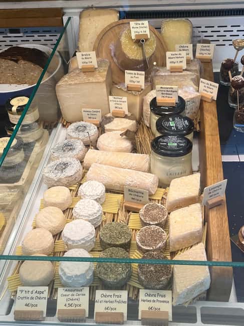 Bordeaux: A Deluxe Gourmet Tour - What You’ll Taste: Bordeaux Staples, Not Random Snacks