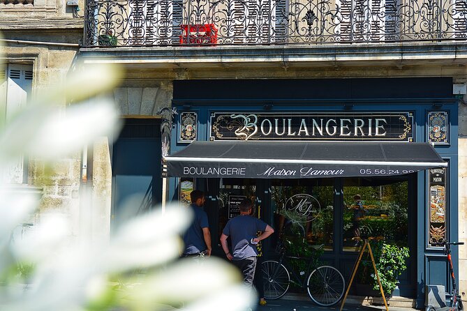 Bordeaux' Best Boulangeries & History Tour - Old Bordeaux around Eglise St Pierre: secrets you can’t see from a map