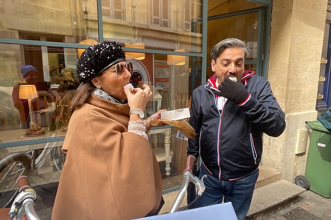 Bordeaux: Best of French Chocolate and Pastry Tasting Tour - Meet at Grosse Cloche, Finish Near Place de la Comédie