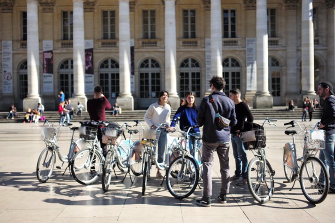 "Bordeaux by bicycle: a 3-hour tour immersive experience" - Pont de Pierre and the riverside: views that feel bigger than the ride