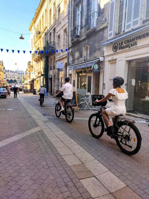 Bordeaux by Gravel Bike : Historic center & vineyards - Key highlights at a glance