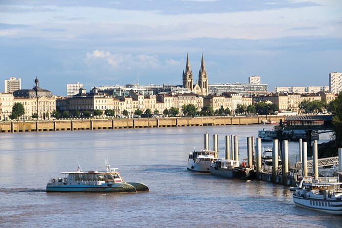 Bordeaux City - Private Guided Walking Tour with Local Sophia - Stops 2 to 3: Grand Théâtre and Place de la Victoire Views