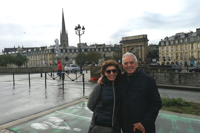 Bordeaux City - Private Guided Walking Tour with Local Sophia - Stop 4: Marche des Capucins for Local Food and Street Life