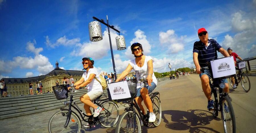 Bordeaux: Essentials 3-Hour Bike Ride - Meeting up at Rue Mouneyra and why start points matter