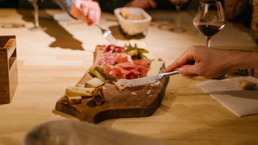 Bordeaux : Evening Food and Wine Tour with local delicacies - Key moments that make this tour worth your time