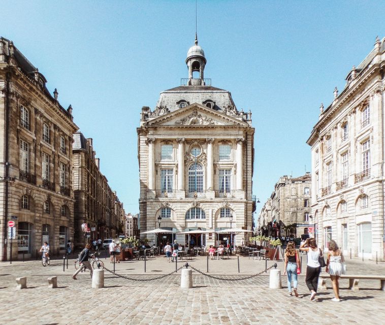 Bordeaux: Exclusive Private Guided Walking Tour - Key highlights to notice on this walk