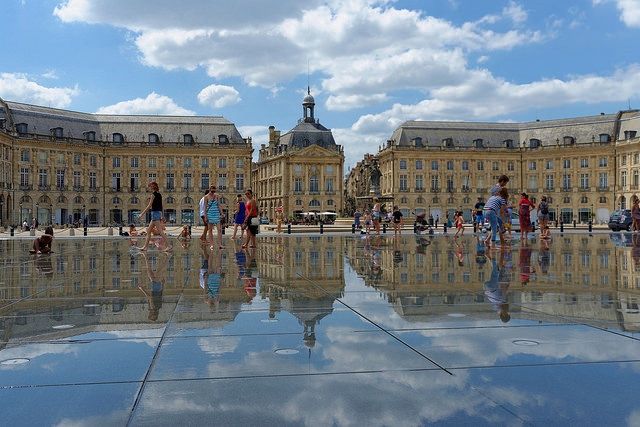 Bordeaux: Exclusive Private Guided Walking Tour - Price and value: is $217 per person fair for this experience?