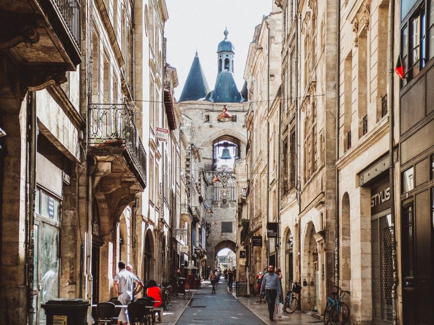 Bordeaux: Exclusive Private Guided Walking Tour - 18th-century architecture on noble streets and imposing squares