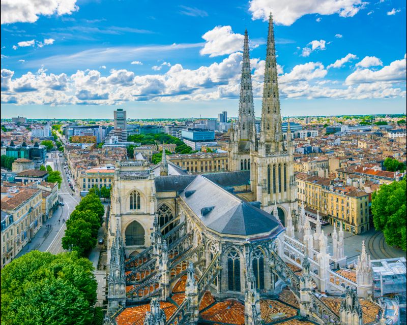 Bordeaux food tour: sweet specialities & highlights - Sweet Specialties and Street History: The Core Idea