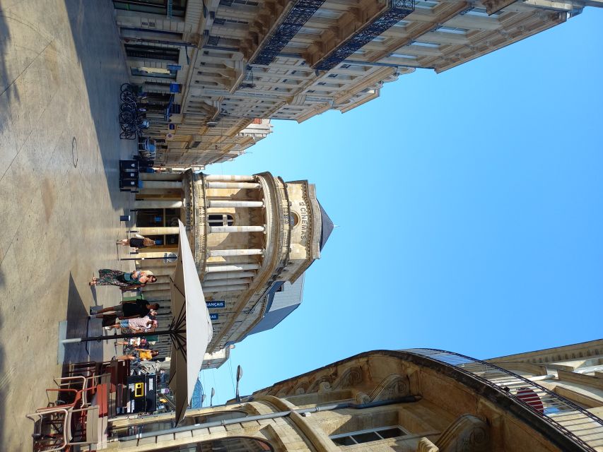 Bordeaux food tour: sweet specialities & highlights - Saint André Cathedral and the Rhythm of Guided Stops