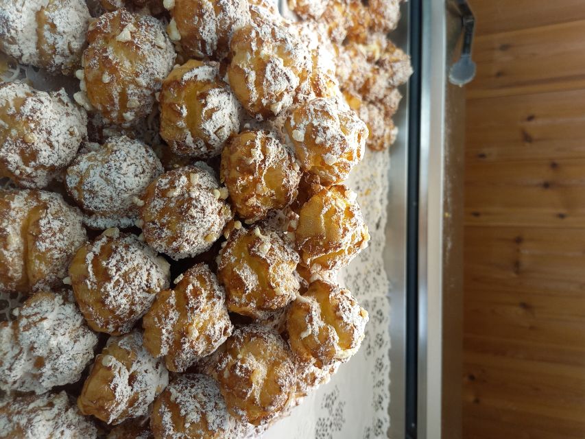Bordeaux food tour: sweet specialities & highlights - Exploring Saint Paul and Saint Pierre: Streets With Character