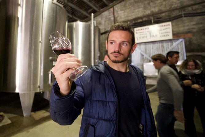 Bordeaux : Full Day Wine Tastings & Gourmet Lunch - Your 9:00 am start at Monument aux Girondins
