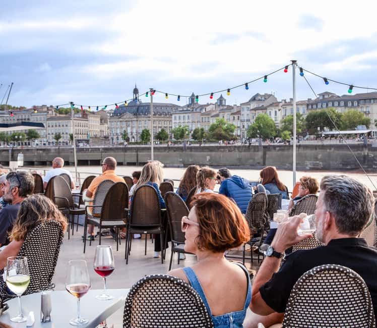 Bordeaux: Guided River Cruise - Finding the boat: Pontoon Honneur and a fast start