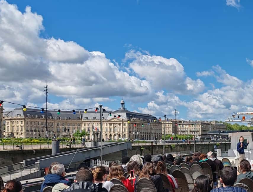 Bordeaux: Guided River Cruise - Bridges and neighborhoods: the quick hits that add up