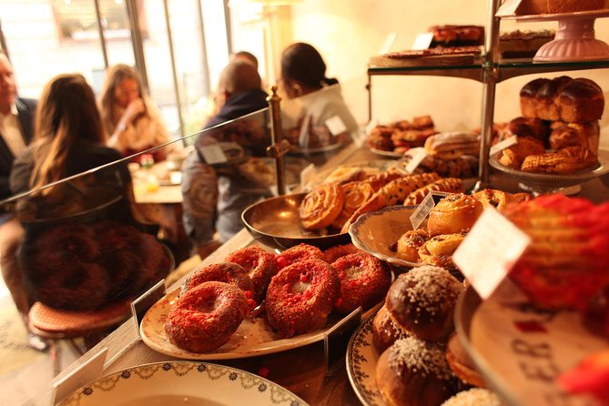 Bordeaux Historic and Gourmet Food Walking Tour - Cannelé and the first food stop: a Bordeaux classic that sets the tone