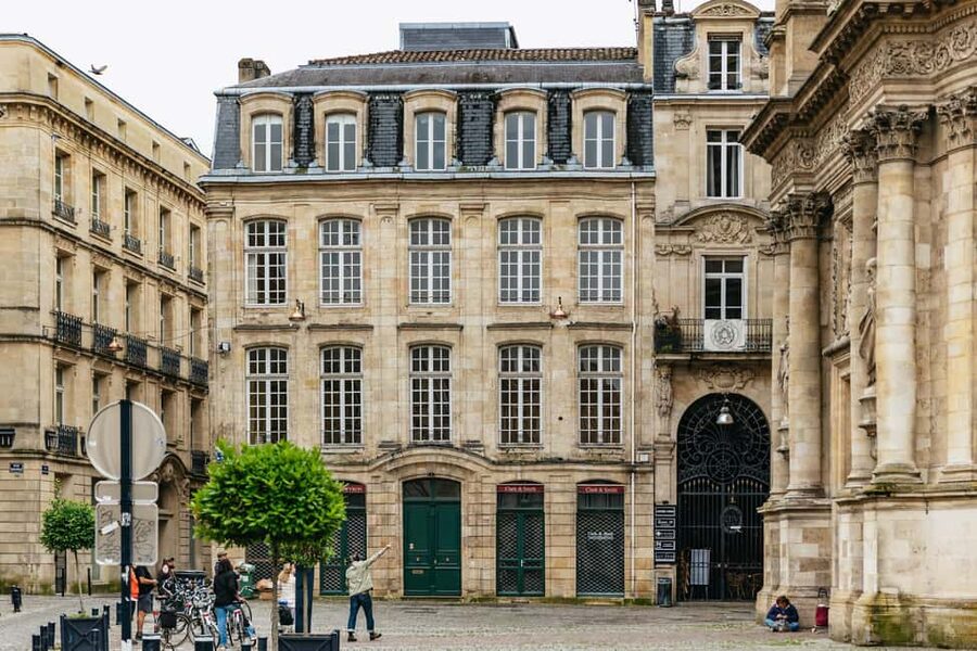 Bordeaux: Historic Center & Chartrons District Bike Tour - Key highlights I’d prioritize before you book