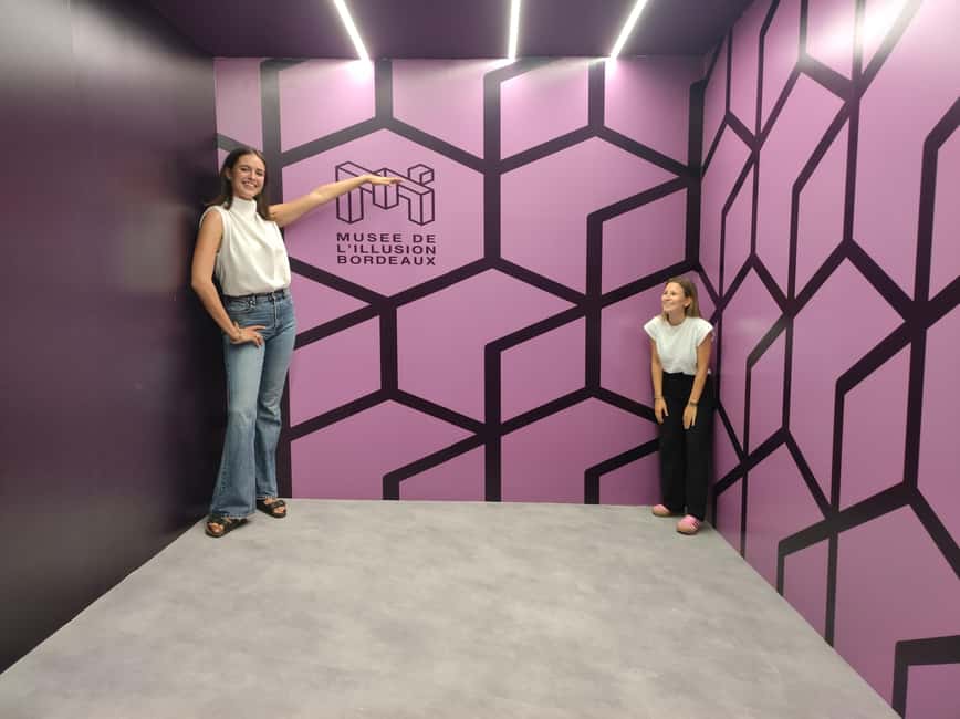 Bordeaux: Museum of Illusions Entry Ticket - Ticket value: is $22 for one hour worth it?