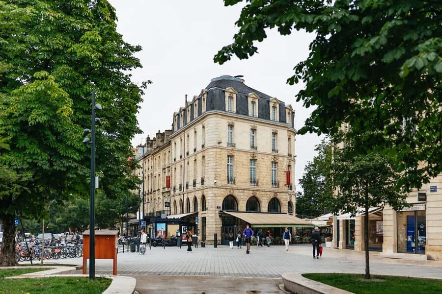 Bordeaux: Mystery and Myths Walking Tour - Key Reasons This Walking Tour Works