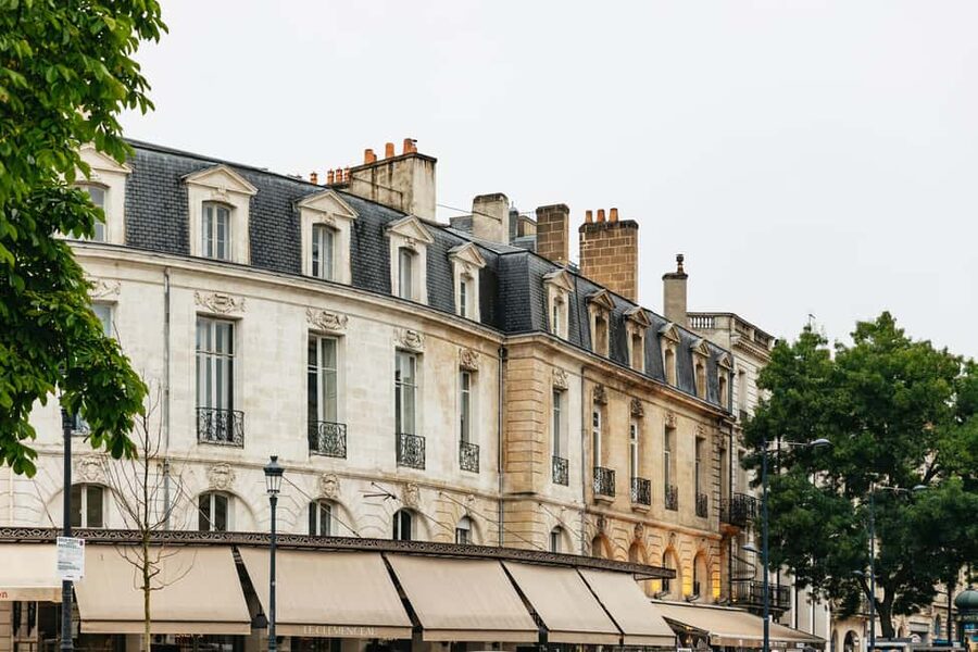 Bordeaux: Mystery and Myths Walking Tour - Price and Value: Why $20 Feels Fair for 1.5 Hours