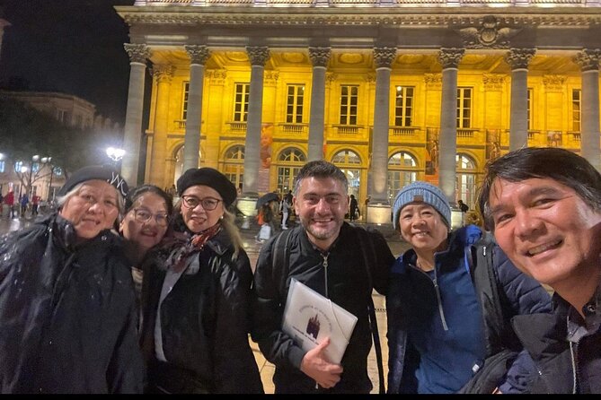 Bordeaux Night Walk Ending with Delicious wine & cheese Tasting - Porte Cailhau: fortified Bordeaux and the Camino Di Santiago connection