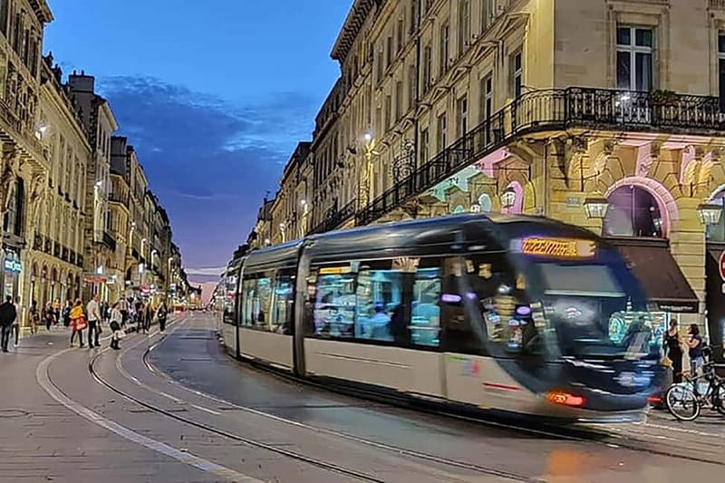 Bordeaux Night Walk ending with Wine and cheese Tasting - The Water Mirror: Your Picture Moment Built Into the Route