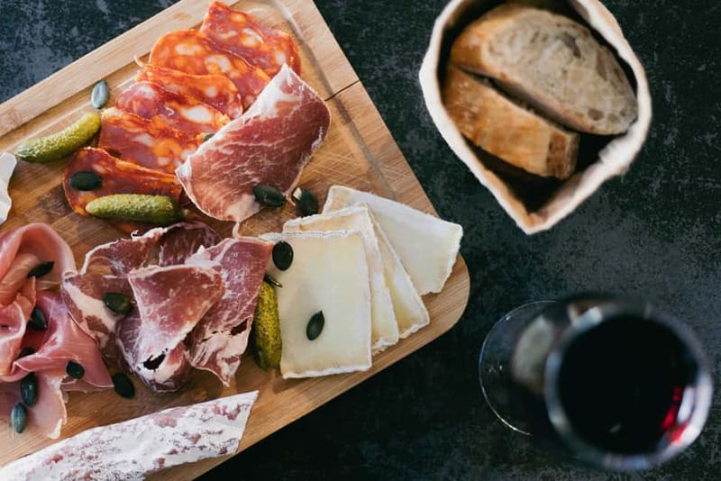 Bordeaux Night Walk ending with Wine and cheese Tasting - Saint Catherine Street: Bordeaux’s Main Pedestrian Run