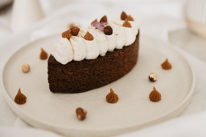 Bordeaux Private Baking Class : A Journey Into French Pastry - Language choice in Bordeaux pastry classes (English, French, Spanish)