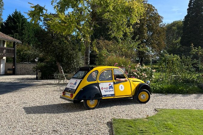 Bordeaux : Private city tour in a 2CV with wine testing - 3h - Bordeaux in a 2CV: why this is more than a ride