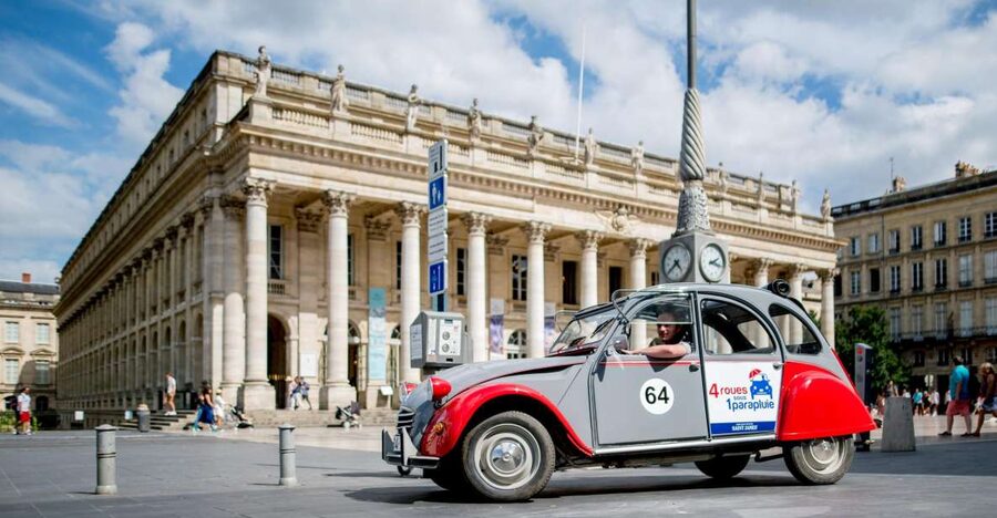 Bordeaux: Private Tour in a Citroën 2CV 45min - Gambetta, Palais Gallien, and Jardin Public for breathing room