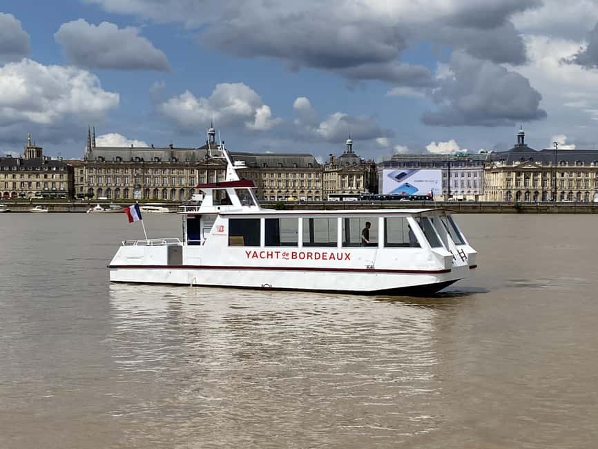 Bordeaux: River Garonne Cruise with Glass of Wine and Canelé - Bridges and modern Bordeaux: Chaban-Delmas to the Chartrons edge