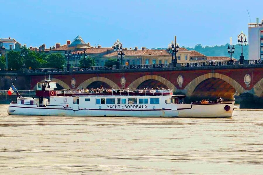 Bordeaux: River Garonne Cruise with Glass of Wine and Canelé - Where you board at Ponton d’Honneur (and what to look for)
