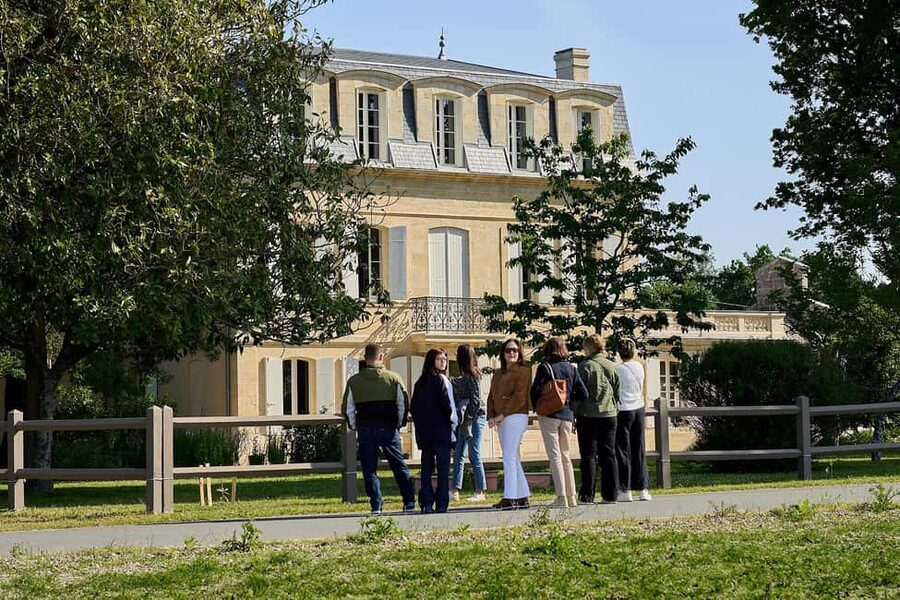 Bordeaux: Saint-Emilion and Medoc Full-Day Wine Experience - Saint-Émilion UNESCO village walking: history-first, not just winery-first