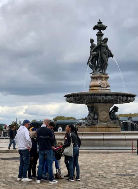 Bordeaux: Small group - Guided Walking Tour - Rue des Bahutiers and Porte Cailhau: medieval Bordeaux in the real world