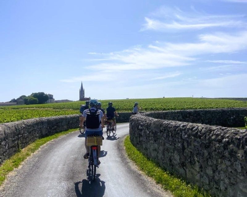 Bordeaux: St-Emilion Vineyards e-Bike Tour with Wine & Lunch - Why the e-bike format is the smart move in St-Émilion