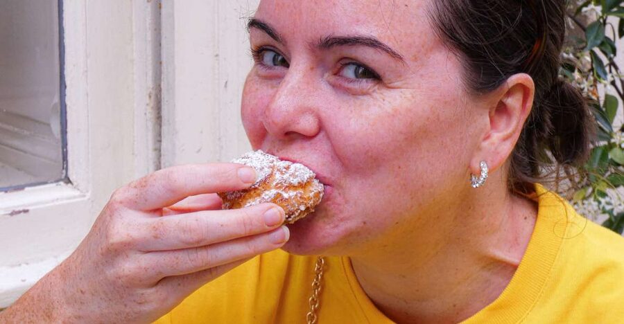 Bordeaux - sweet food tour of the old city - 7 sweet tastings: how the tour stays fun instead of overwhelming