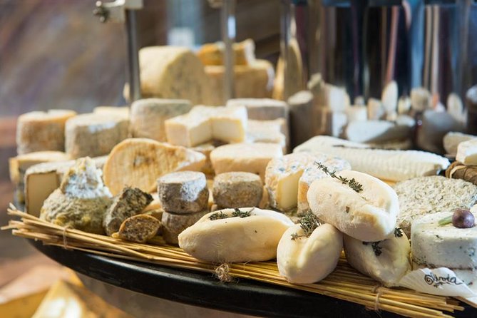 Bordeaux Sweet & Savory Food with Wine Tasting Tour - Old Town Bites and the New City Contrast