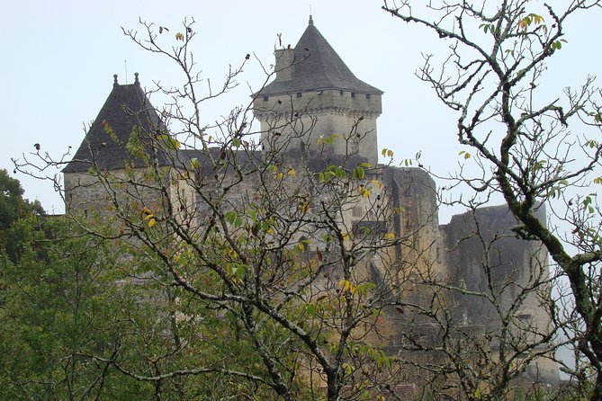 Bordeaux to Dordogne - Private Tour: Fortified Castles and Medieval Villages - Bordeaux Pickup And A Long Drive That Doesn’t Feel Long