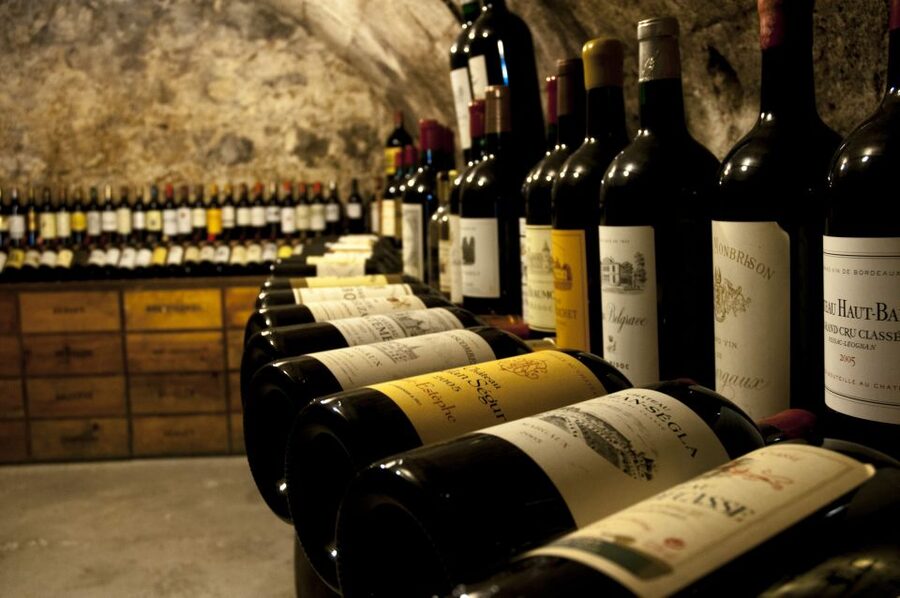 Bordeaux: Wine and Trade Museum Entry Ticket & Wine Tasting - Languages and the small-group format