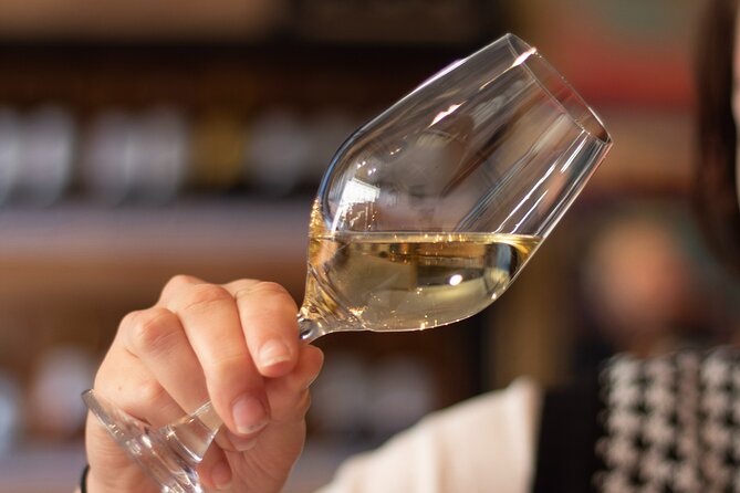 Bordeaux Wines Masterclass paired with cheeses & charcuterie - A 90-minute Bordeaux masterclass that teaches you how to taste