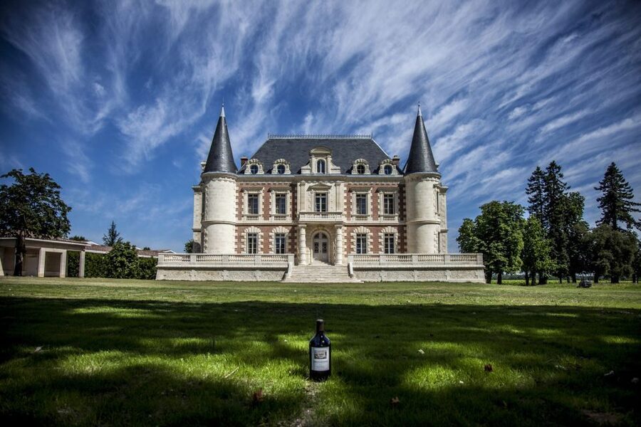Classic car private tour : half day Margaux & Médoc - Price and value: $293 feels steep until you see what’s bundled