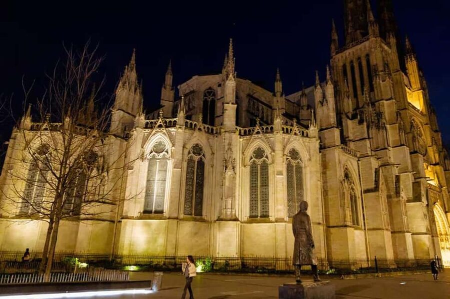 Dark Bordeaux: Ghosts, True Crimes, Eternal haunting Tales - Key Highlights to Notice Before You Go
