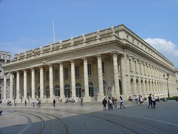Exclusive ! Discover Vibrant Bordeaux at Night :Night Tour! - Key points before you go