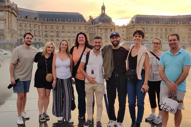 Exclusive ! Discover Vibrant Bordeaux at Night :Night Tour! - Cathédrale Saint-André de Bordeaux: Finish With a Glow