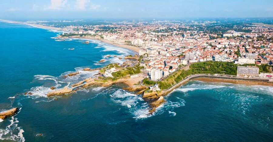 From Bordeaux: Full-Day Private Basque Country Tour - Biarritz: sandy beaches and architecture with real free time to reset