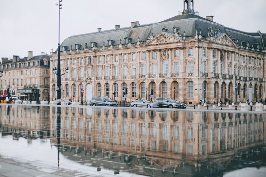 From San Sebastián: Bordeaux & Winery Private Guided Tour - From Plaza Alfonso XIII to Bordeaux: a long day, well used