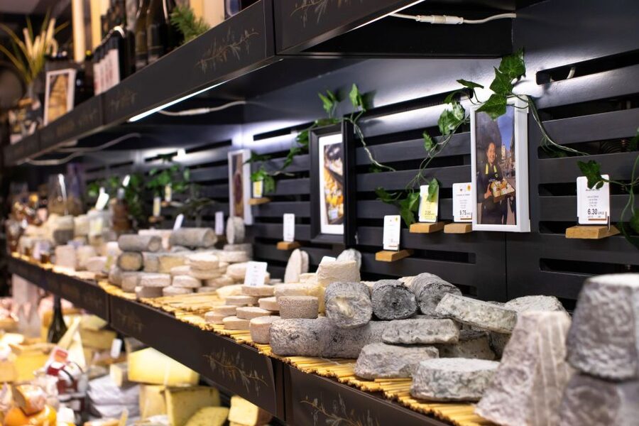 Full-Day Bordeaux gourmet tour & 2 chateau Medoc - Lunch break in Bordeaux: what to do with your one hour